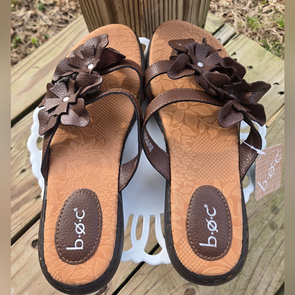 b.o.c. Tan and Brown Floral Sandals. Brand New With Tags. - Picture 4 of 11